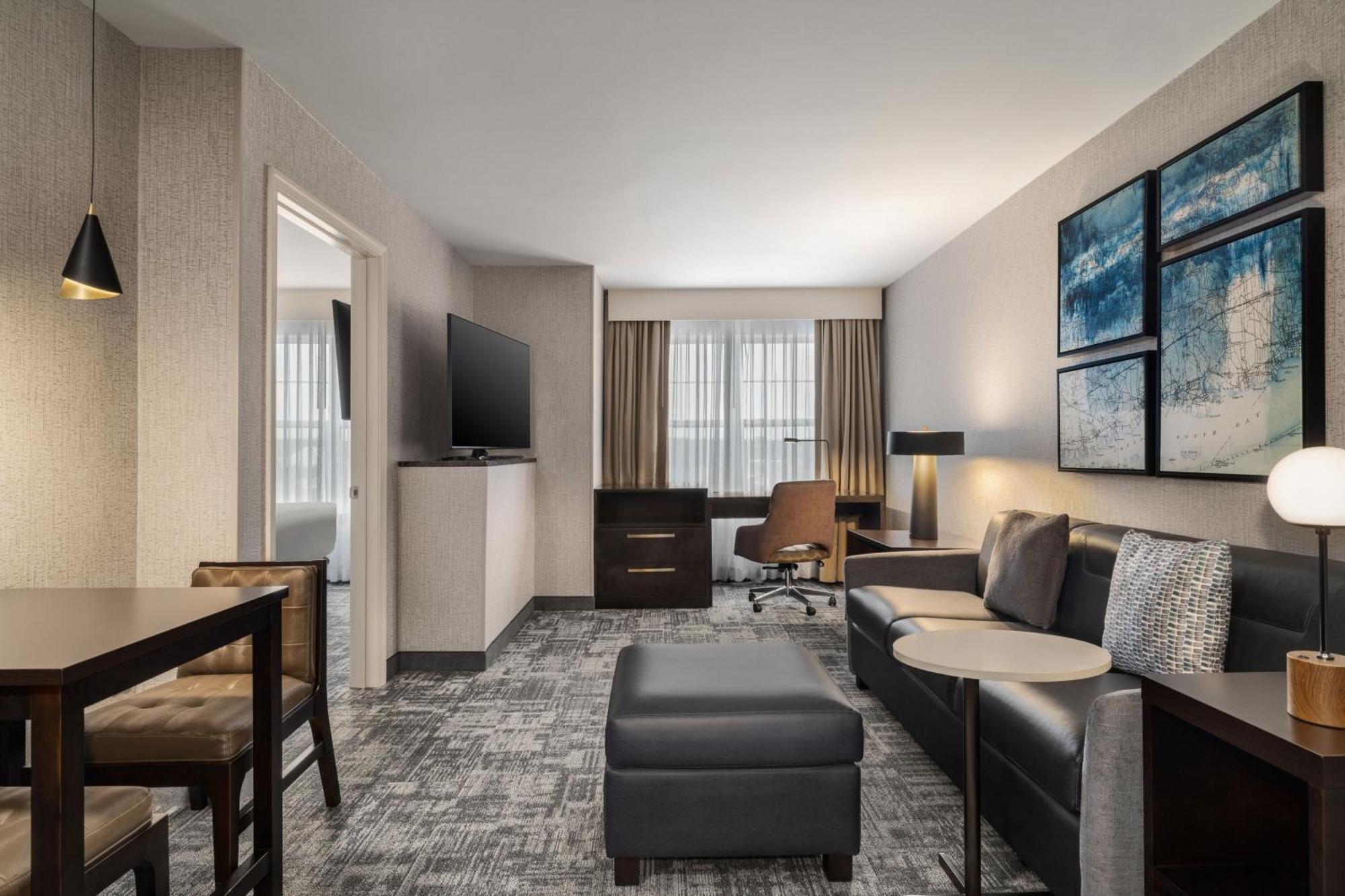 Residence Inn By Marriott Long Island Islip/Courthouse Complex Сентрал-Айлип Экстерьер фото