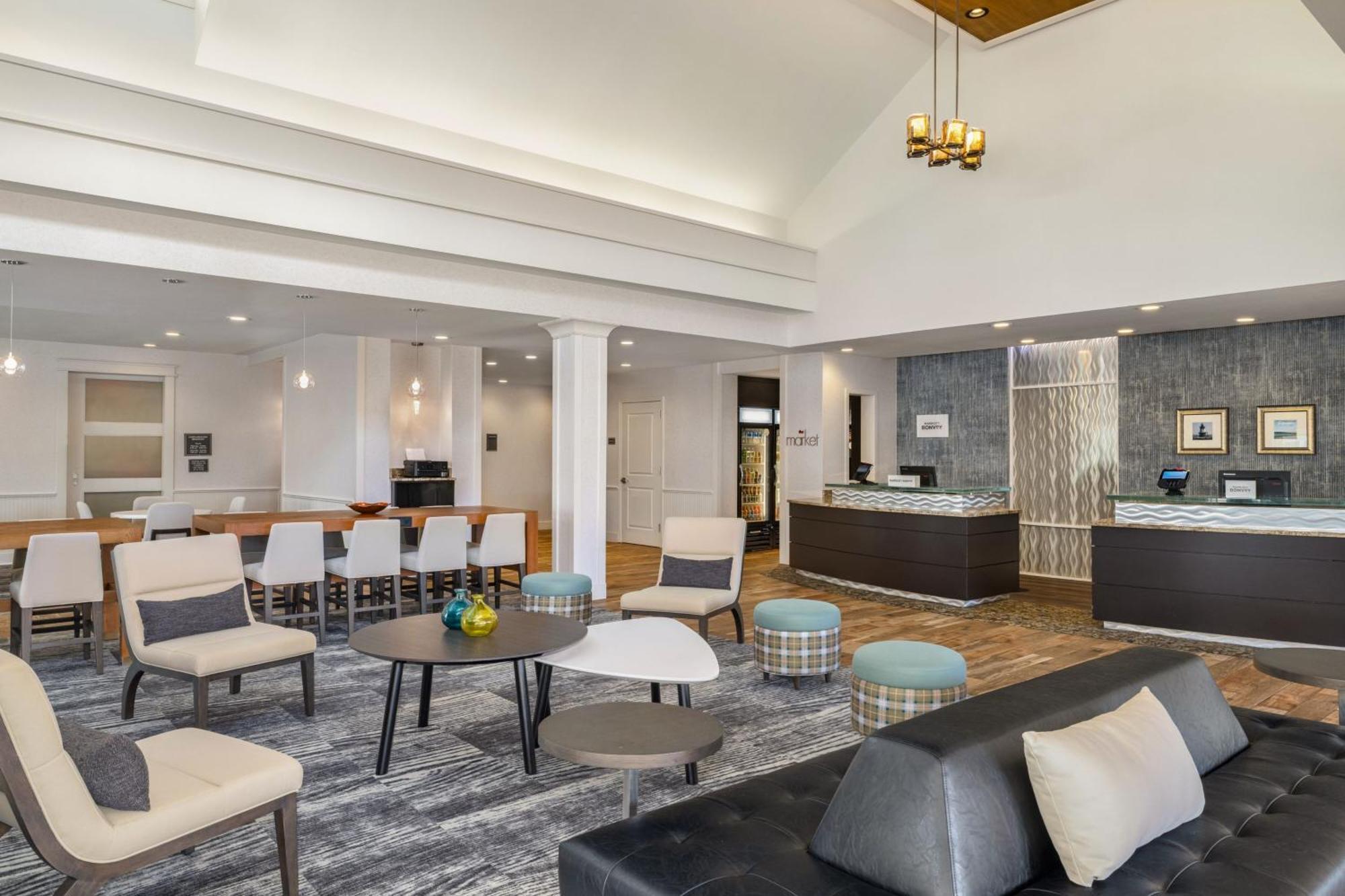 Residence Inn By Marriott Long Island Islip/Courthouse Complex Сентрал-Айлип Экстерьер фото